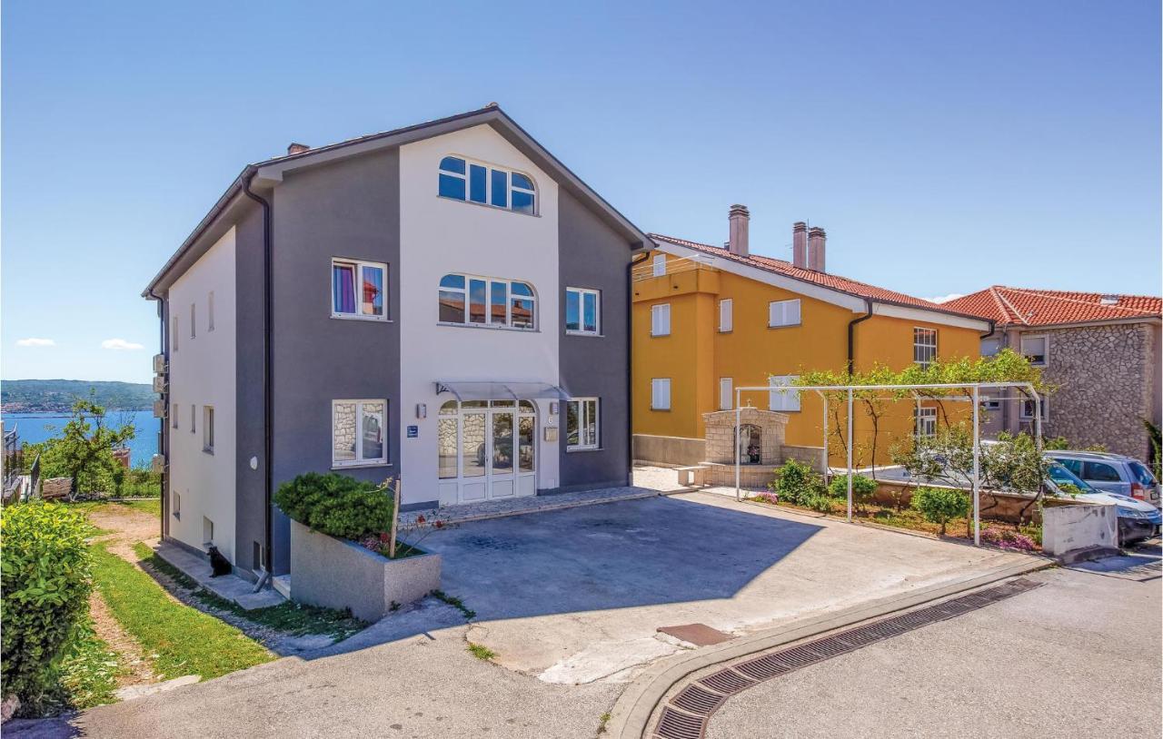 Stunning Apartment In Crikvenica With Wifi Luaran gambar