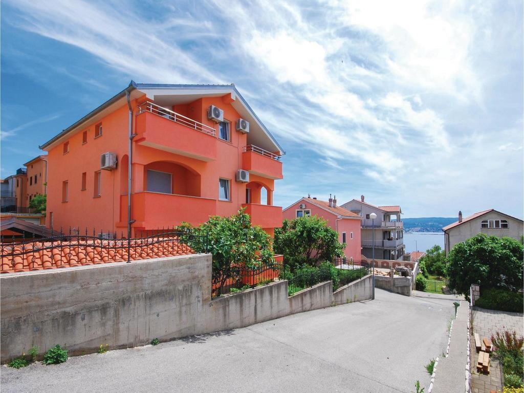 Stunning Apartment In Crikvenica With Wifi Luaran gambar