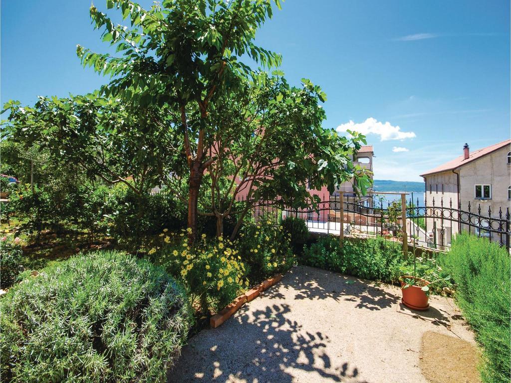 Stunning Apartment In Crikvenica With Wifi Luaran gambar