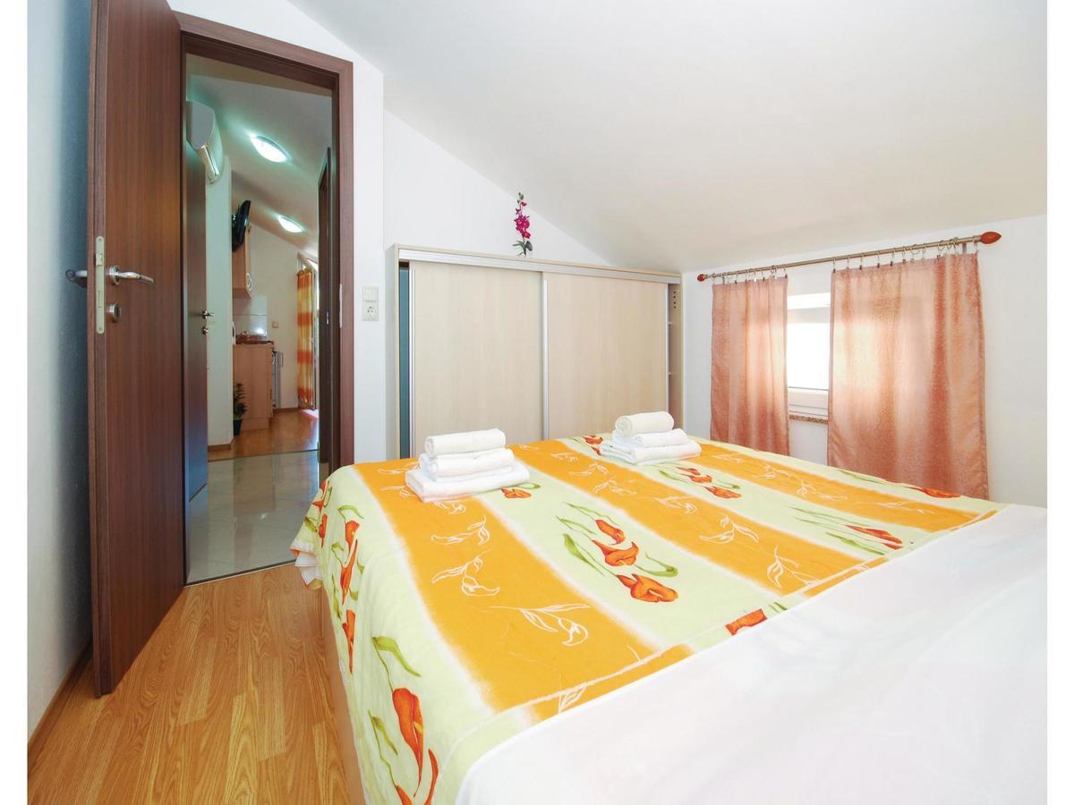 Stunning Apartment In Crikvenica With Wifi Luaran gambar